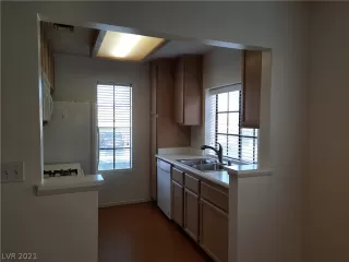 Photo #6: 2286113 Listing 