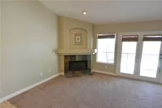 Photo #5: 2286131 Listing