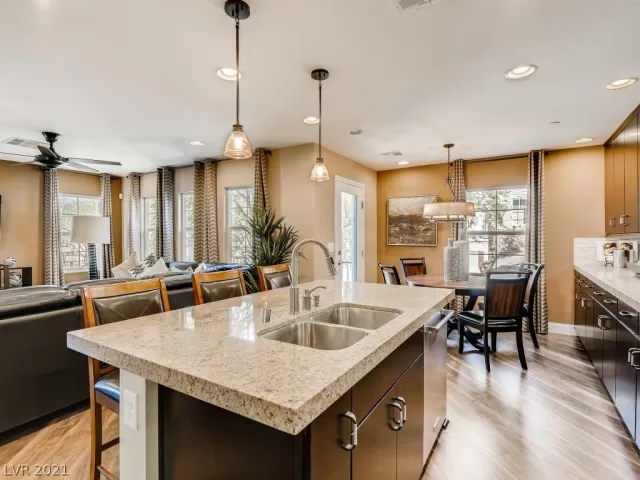 MLS: 2286141 Condo For Sale