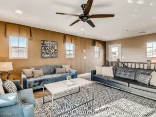 Photo #3: 2286141 Listing