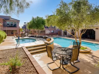 Photo #4: 2286141 Listing