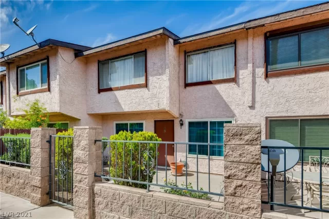 MLS: 2286146 Condo For Sale