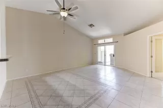 Photo #5: 2286158 Listing 