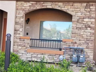 Photo #1: 2286190 Listing 