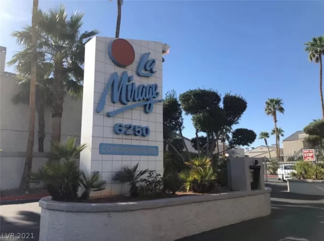 MLS: 2286192 Condo For Sale