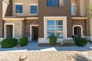 Photo #1: 2286208 Listing 