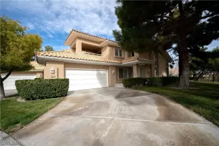 Photo #2: 2286250 Listing