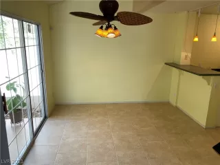 Photo #2: 2286256 Listing 