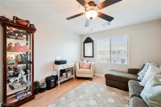 Photo #5: 2286281 Listing