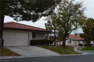 Photo #1: 2286285 Listing 