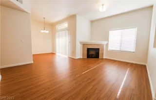 Photo #5: 2286297 Listing