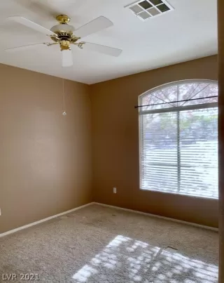 Photo #2: 2286310 Listing