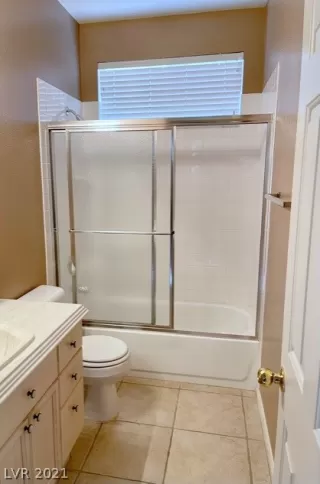 Photo #3: 2286310 Listing