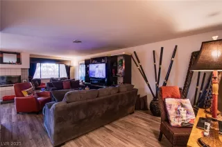 Photo #4: 2286341 Listing 