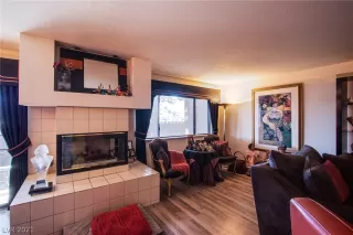 Photo #6: 2286341 Listing 