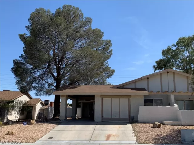 MLS: 2286372 Condo For Sale