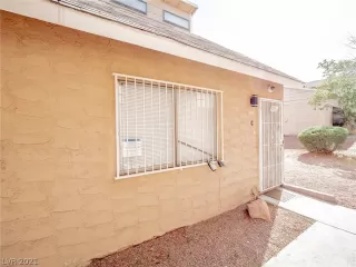 Photo #3: 2286389 Listing 