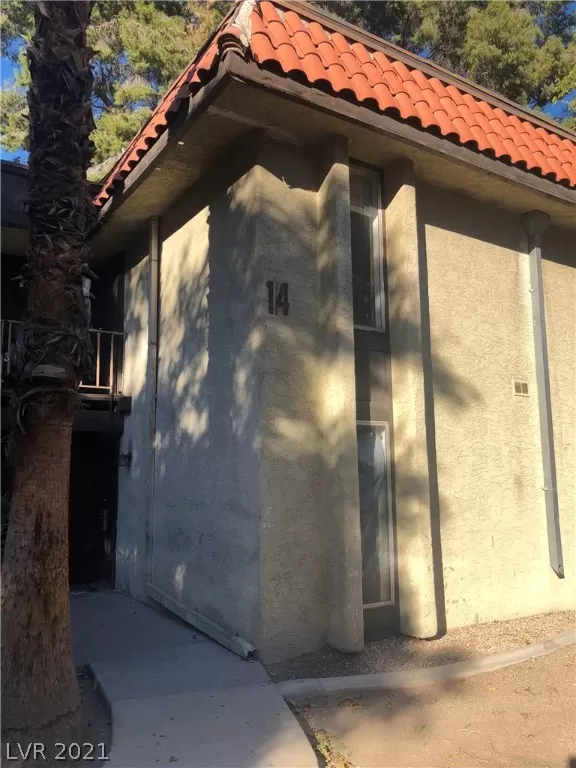 MLS: 2286399 Condo For Sale