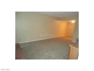 Photo #3: 2286432 Listing