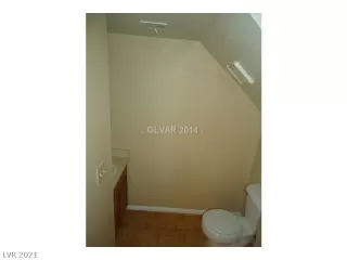 Photo #5: 2286432 Listing