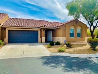 Photo #1: 2286445 Listing 