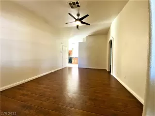 Photo #2: 2286445 Listing 