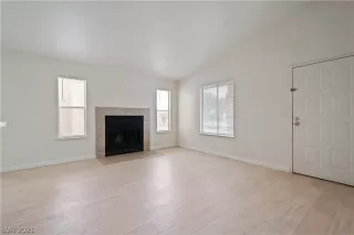 Photo #3: 2286478 Listing