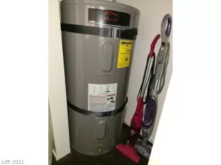 Photo #4: 2286500 Listing