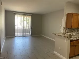 Photo #1: 2286521 Listing