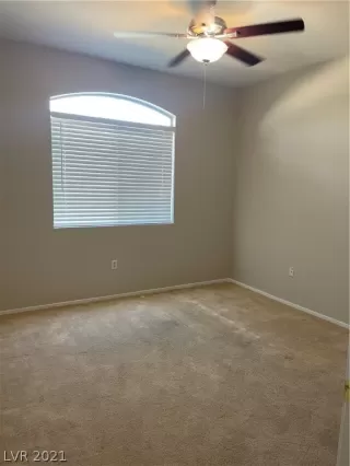 Photo #6: 2286521 Listing