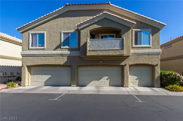 MLS: 2286562 Condo For Sale