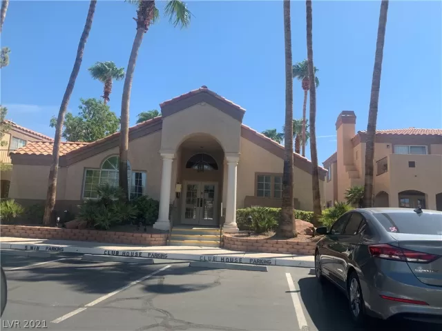 MLS: 2286569 Condo For Sale