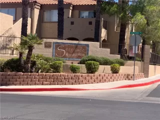 Photo #1: 2286569 Listing