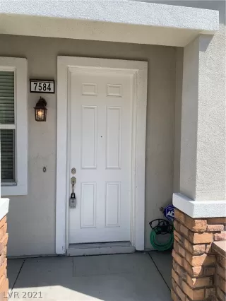 Photo #1: 2286676 Listing 