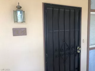 Photo #2: 2286683 Listing