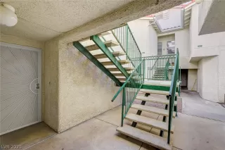 Photo #4: 2286693 Listing 