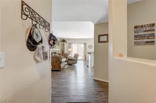 Photo #5: 2286693 Listing 