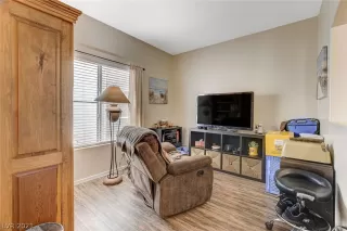 Photo #6: 2286693 Listing 