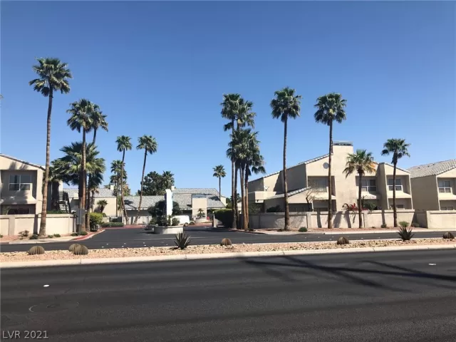 MLS: 2286708 Condo For Sale