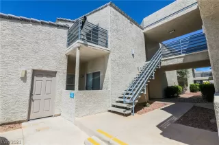 Photo #3: 2286708 Listing 