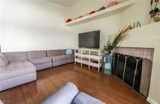 Photo #6: 2286708 Listing 