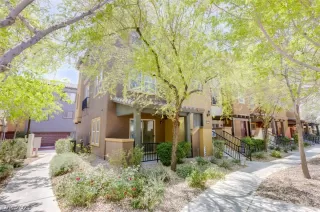 Photo #1: 2286713 Listing