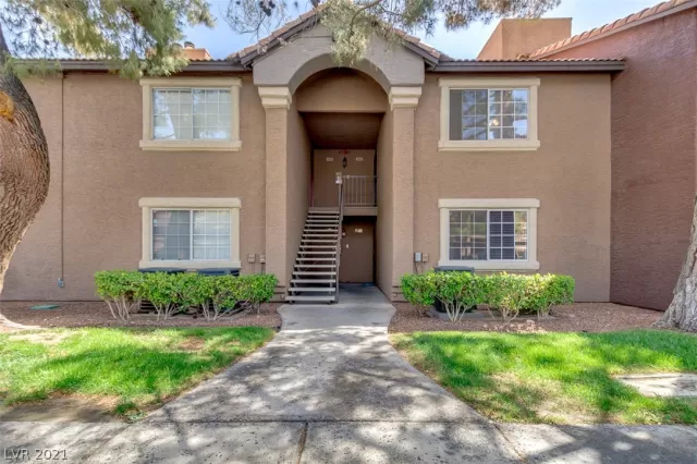 MLS: 2286719 Condo For Sale