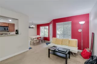 Photo #4: 2286719 Listing