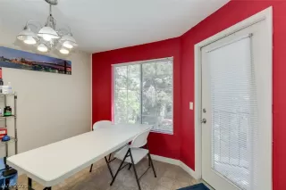 Photo #6: 2286719 Listing