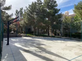 Photo #6: 2286725 Listing 