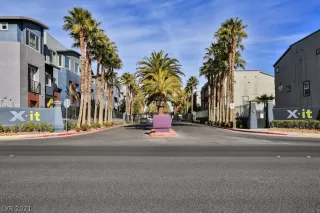 Photo #4: 2286733 Listing