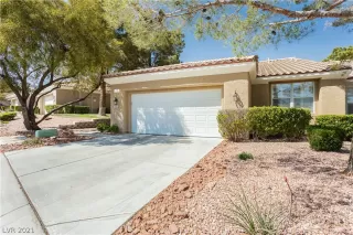 Photo #2: 2286734 Listing 