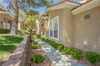 Photo #4: 2286734 Listing 