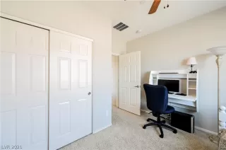 Photo #6: 2286766 Listing